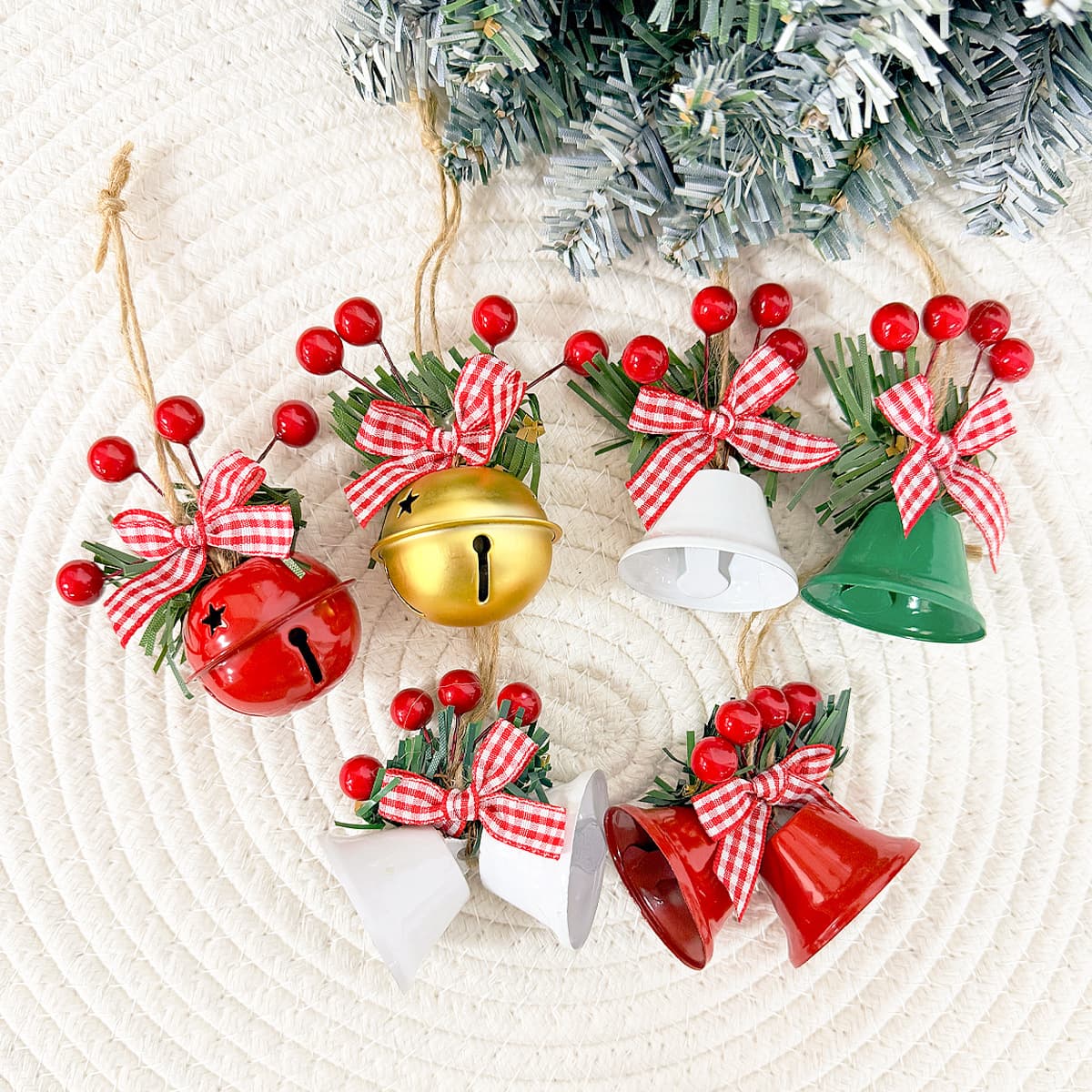 Cross-border Hot Selling Christmas Bell Decoration Red Berry Bow Hemp Rope Bell Accessories Window Christmas Tree Bell Decoration
