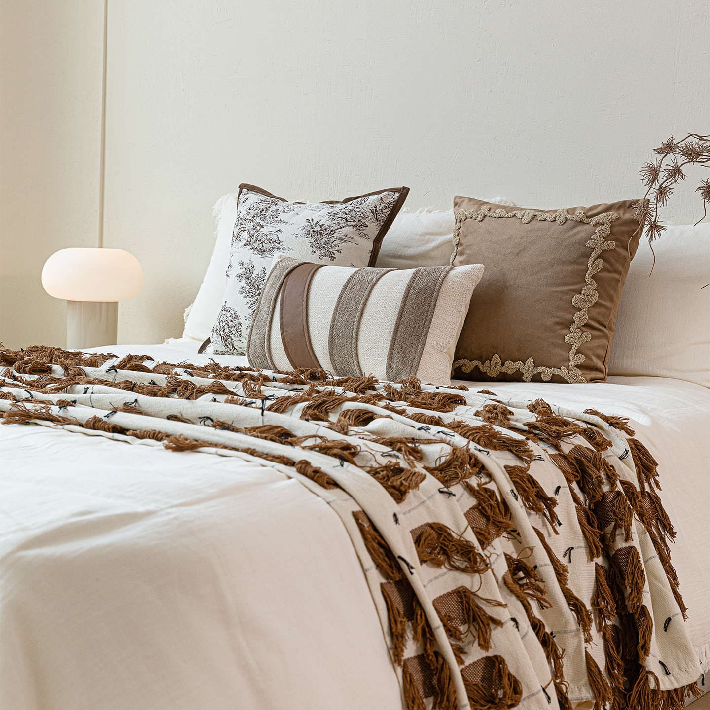 Mid-century Maillard Brown Bedding Set for Model Rooms, Hotels, and Showrooms