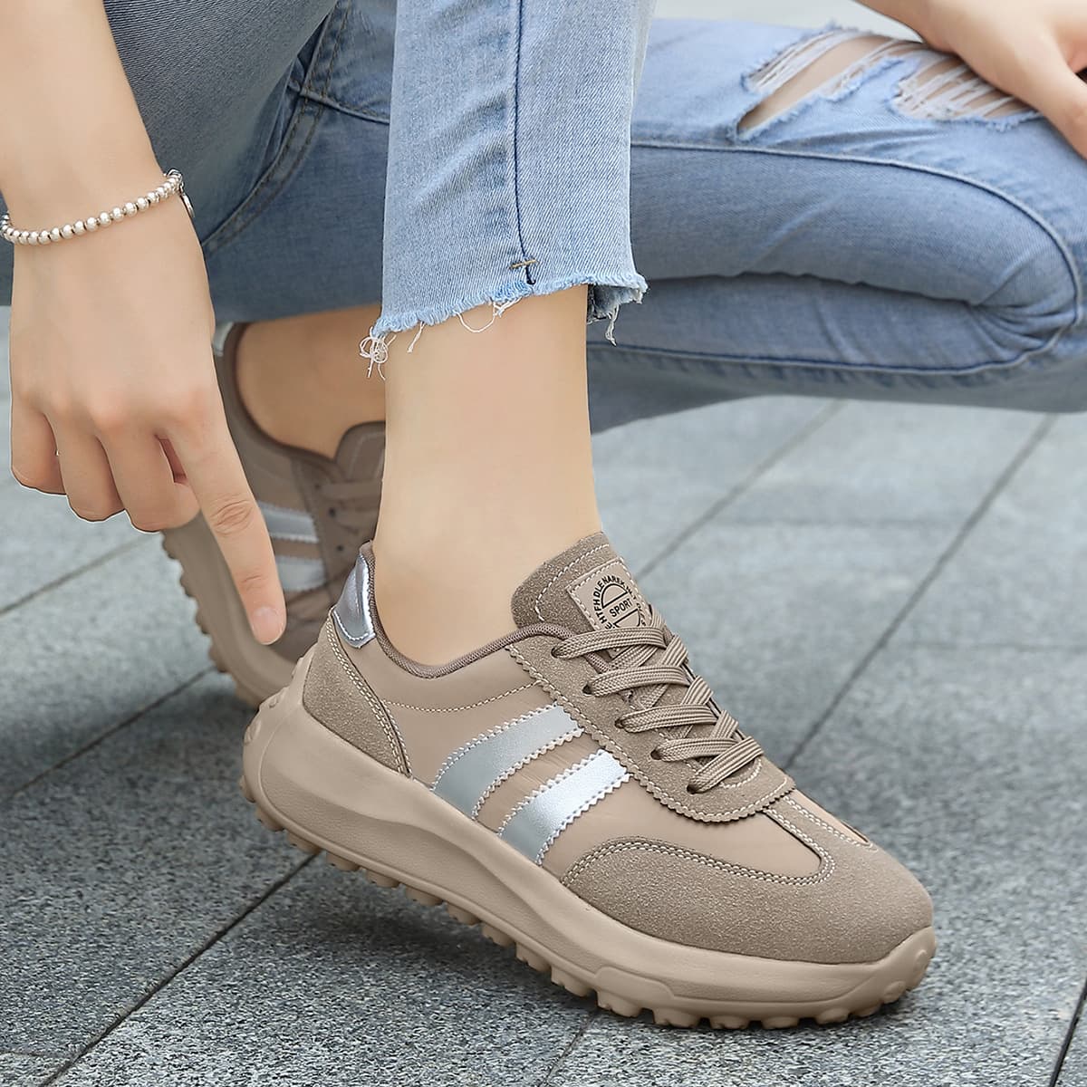 Plus Size Casual Women's Shoes Spring Autumn New Low Top Versatile Lightweight Running Shoes Soft Bottom Comfortable Athletic Sh