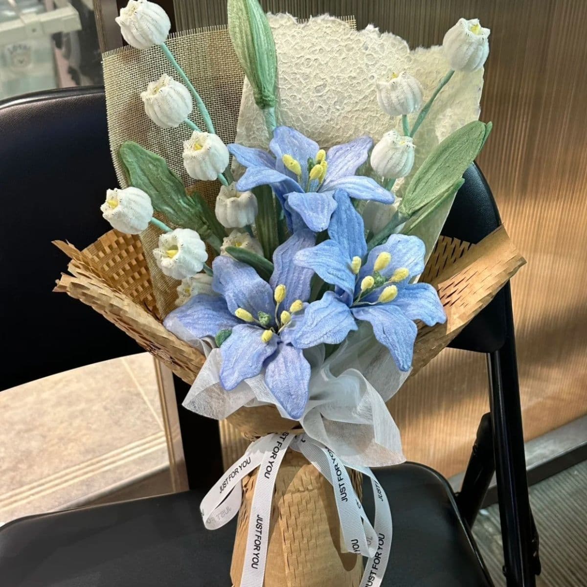 Creative Chenille Stem Flower Bouquet DIY Craft Kit, Lily of the Valley & Lily Bouquet, Practical Gift for Adults, Graduation Gift