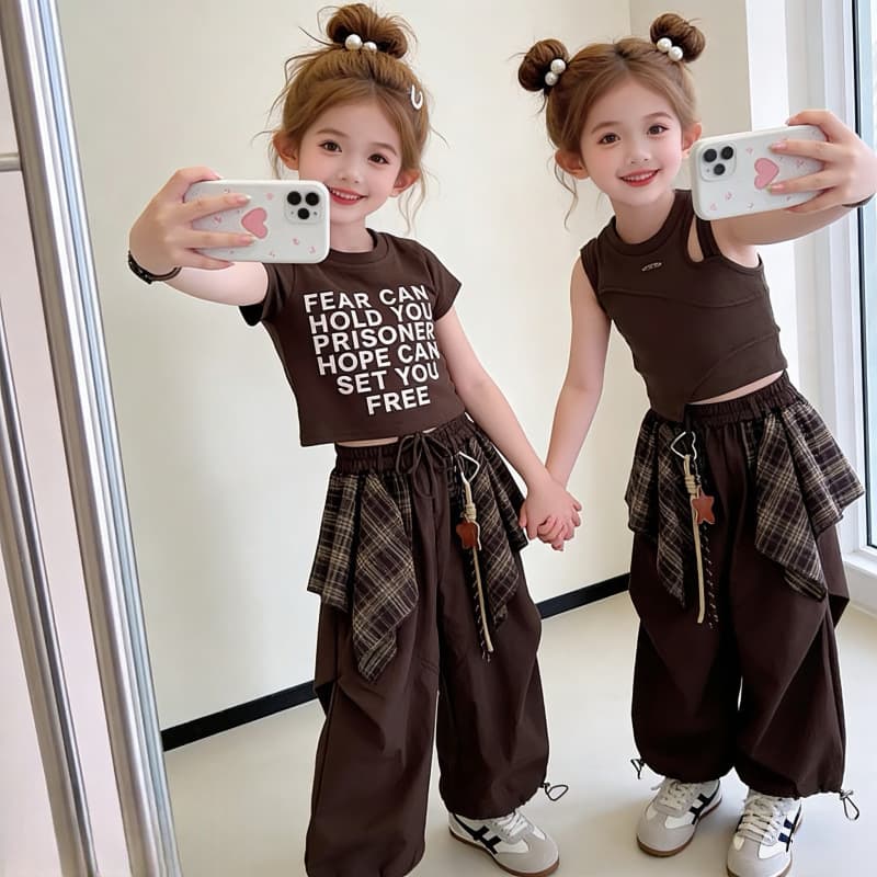 Children's clothing, girls' summer suit, big children's short-sleeved T-shirt vest top overalls student sportswear two-piece set