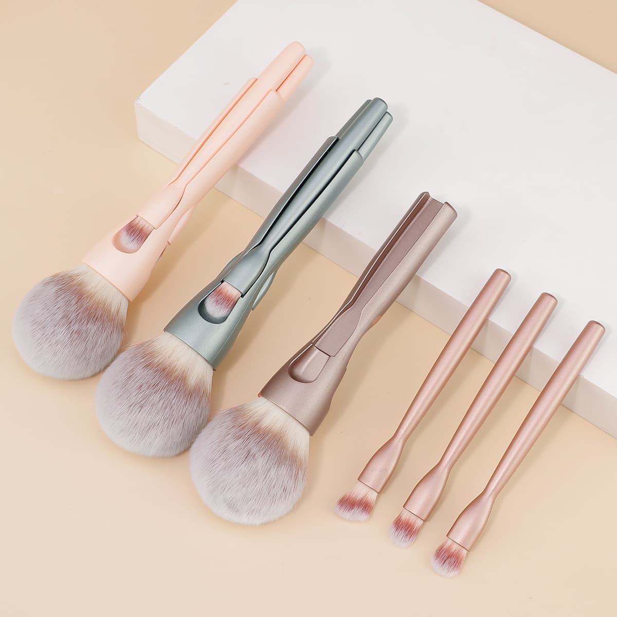 New Cross-Border Four-in-One Magnetic Makeup Brush Set Portable Powder Brush Eyeshadow Contour Brush Portable Tool Setting Makeup