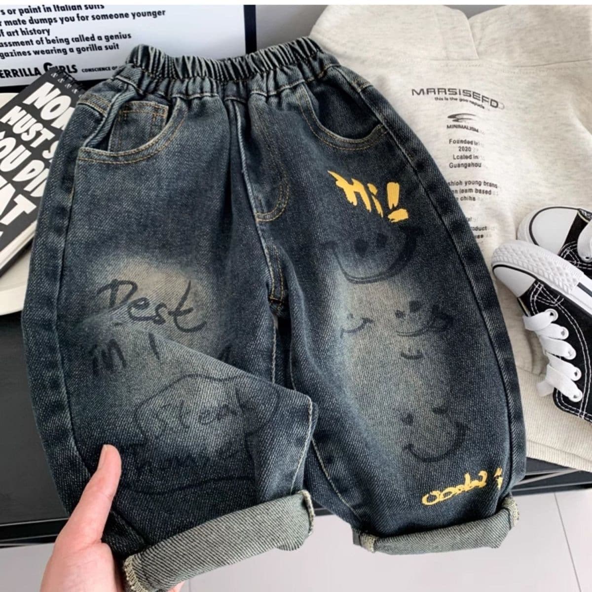 Spring/Autumn Kids Jeans for Boys and Girls, Trendy Children's Fashion Gradient Letter Cartoon Frayed Harem Pants