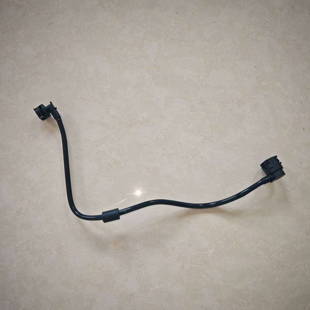 205 501 7601 auxiliary reservoir hose for Mercedes-Benz