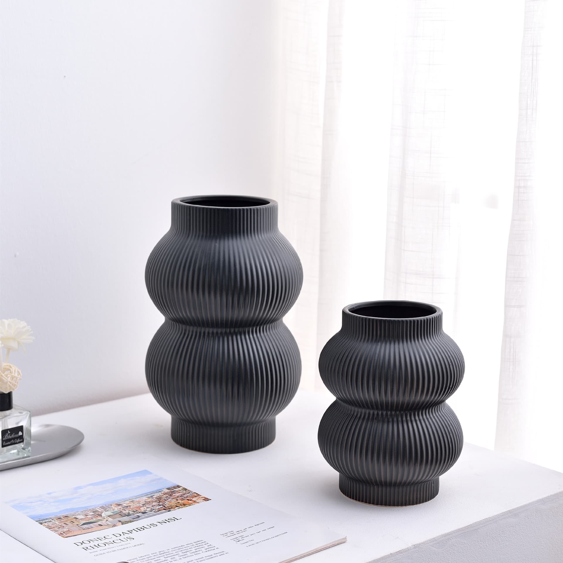 Minimalist Modern Wabi-Sabi Glazed Abstract Geometric Round Ceramic Vase Decorative Ornament