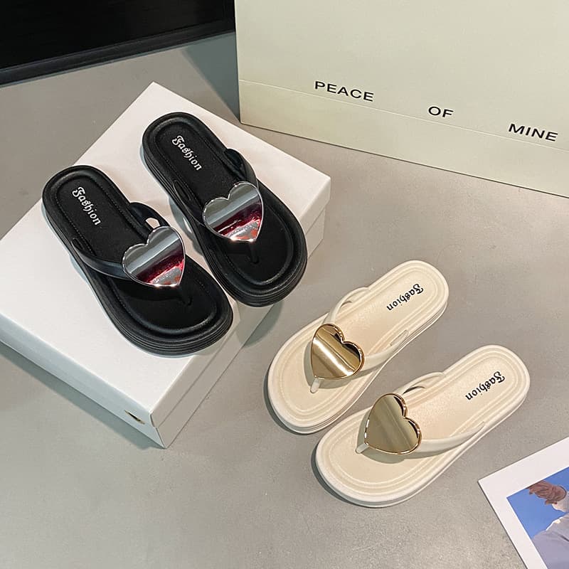 Cross-border Foreign Trade Women's Flip-flops Peach-shaped New Outdoor Beach Shoes Women's Fashion Clip-plywood Shoes