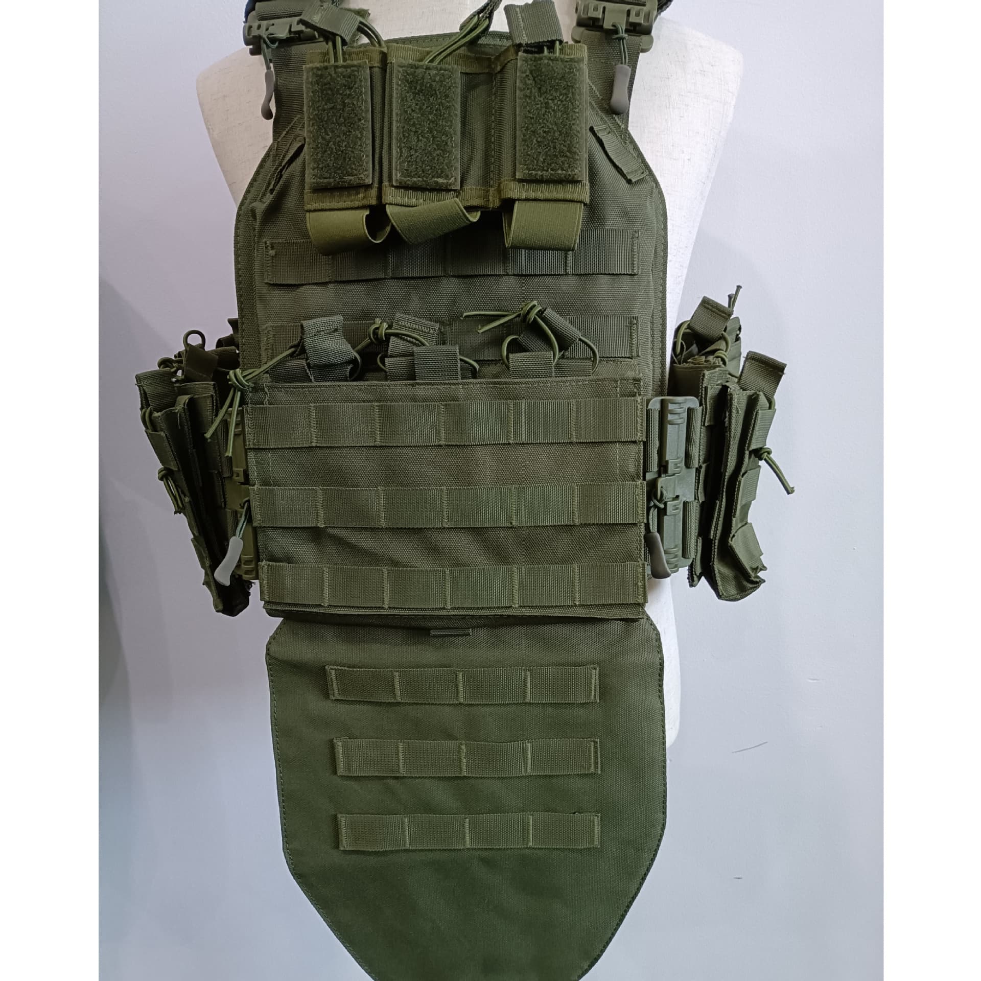 Tactical Vest with Groin Protection, Bulletproof Vest with Hidden Magazine Pouch, Quick-Release Customizable Inner Hard Plate, Factory Direct Wholesale