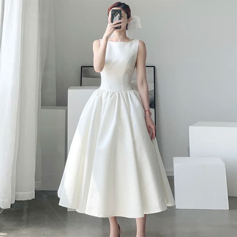 New White Simple Elegant Light Wedding Dress for Engagement and Certificate Signing, French-Style Little Dress, Daily Wearable Midi Dress