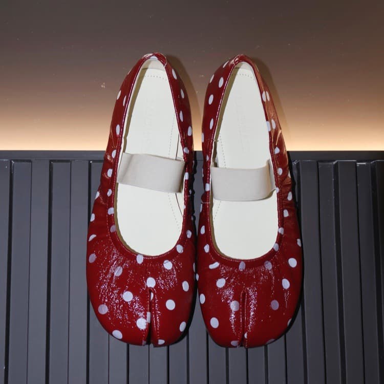 Polka Dot Sheepskin Split-Toe Mary Jane Shoes for Women, Spring and Summer New Style, Genuine Leather, Single Strap, Flat Shallow Mouth Shoes, Women's Size 40