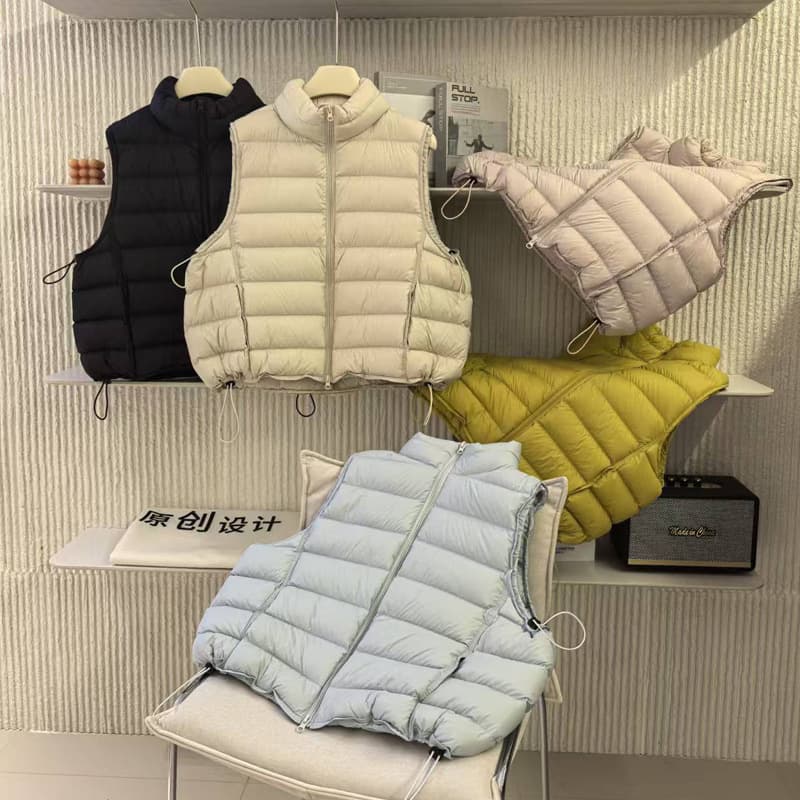 Autumn/Winter New Korean Style Down Vest for Women, Short Ribbed Design for Petite Figures, Stand-Collar Versatile 90% White Duck Down Waistcoat Jacket
