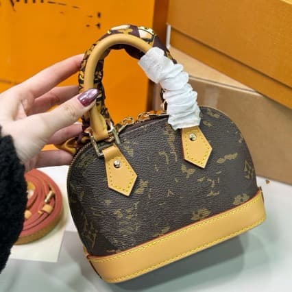 (Guangzhou Cross-border Chip Edition) Genuine Leather High Quality Carrya Small Messenger Baguette Bag Speedy Pillow Bag