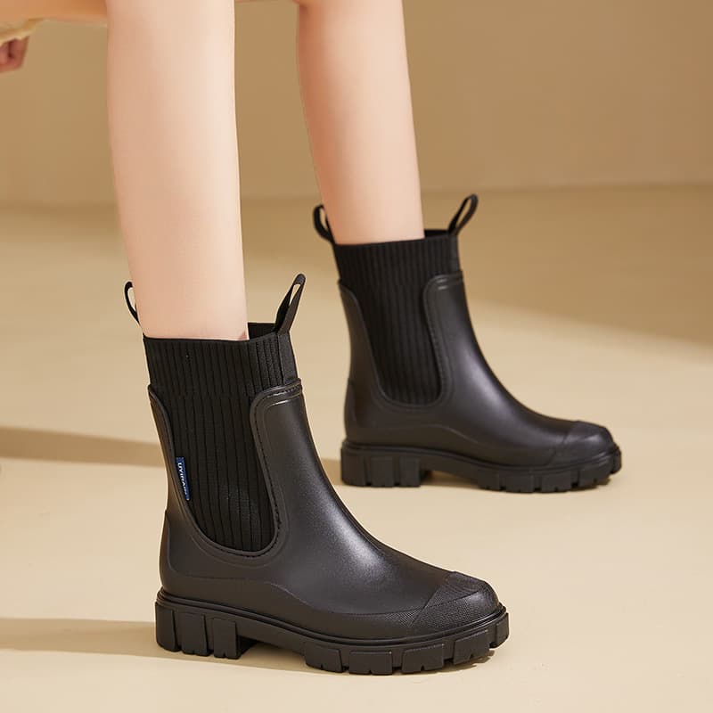 Cross-Border Fashion Women's Rain Shoes with Elastic Band, Mid-Cut Rain Boots, Durable Slip-Resistant Water Shoes, Height-Increasing Waterproof Solid Color Women's Rain Shoes