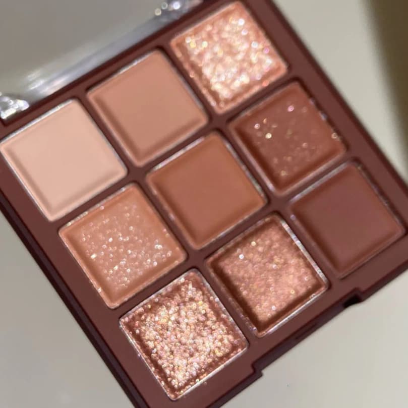POTO Nine-Color Eyeshadow Palette Wholesale Makeup Blush Highlight Contouring Matte Pearlescent Earth Color Student Affordable Eyeshadow