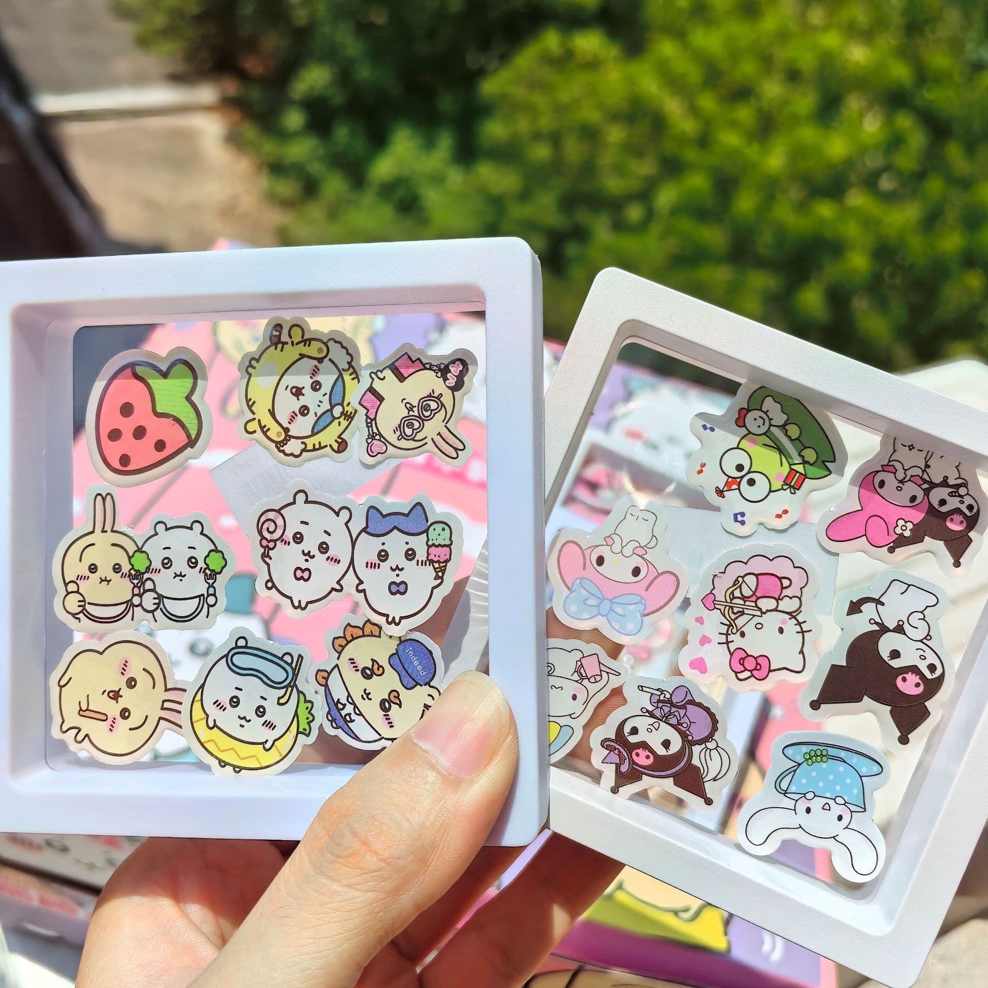 Anime Jiyi Kava Sanrio Mini Crystal Stickers Cartoon Cute Mobile Phone Stickers Refrigerator Stickers Wholesale