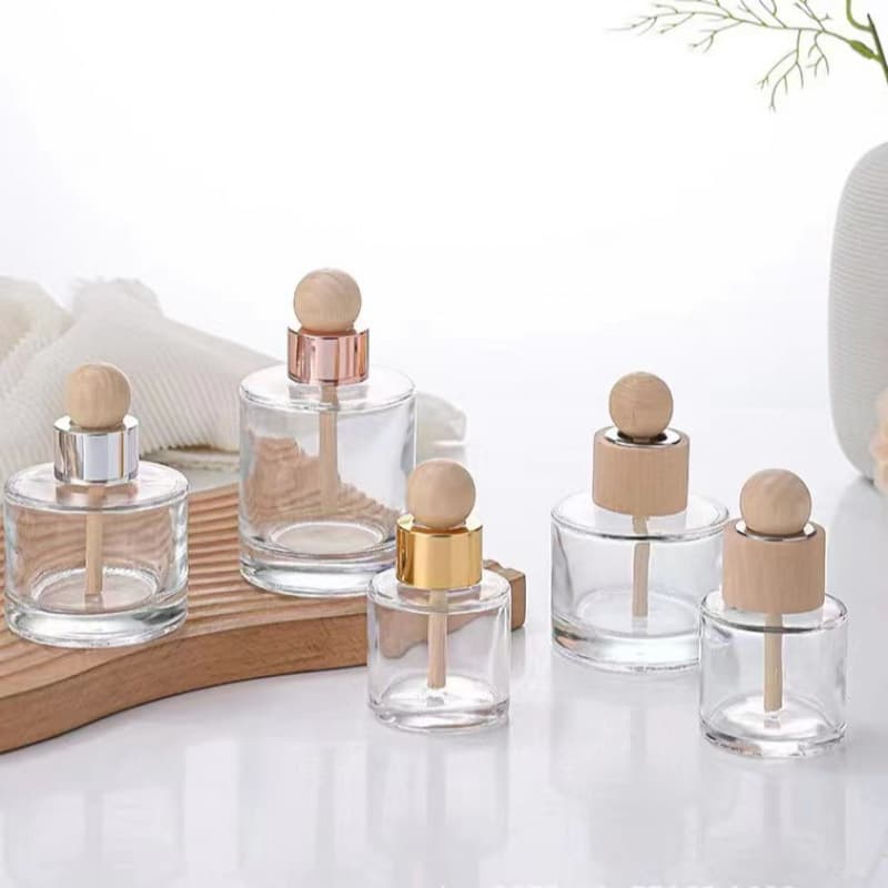 Wholesale car log cover aromatherapy bottle essential oil perfume bottle expansion bottle fireless rattan fragrance bottle glass bottle ornaments