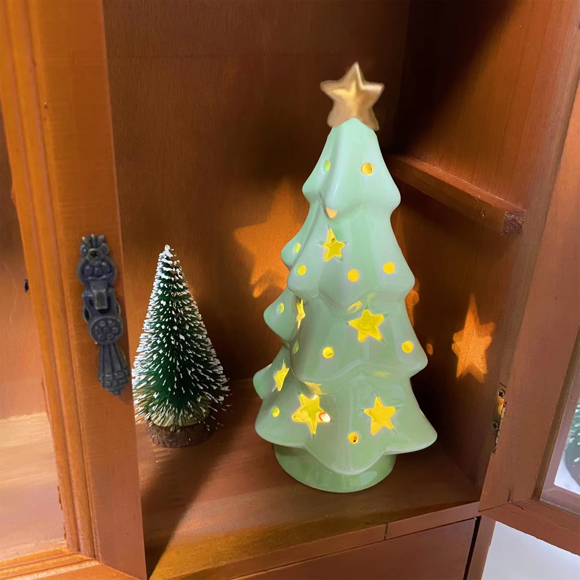 Decorative Ceramic Christmas Tree Night Light Cute Starlight Translucent Tabletop Decoration Adorable Festive American Country Style