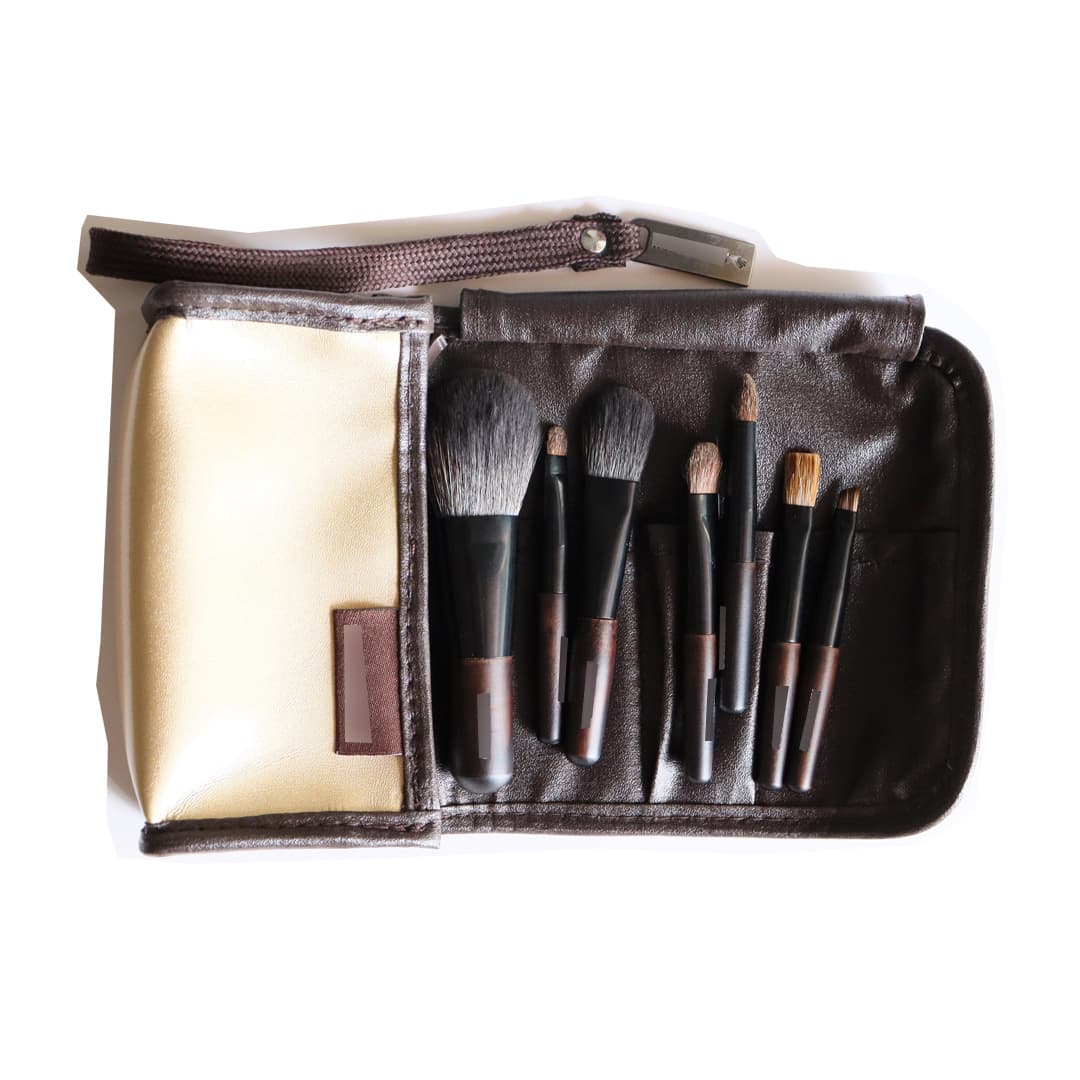 7-Piece Travel Makeup Brush Set with Bag, Animal Hair Eyeshadow Brushes, Ebony Wood Beauty Tools