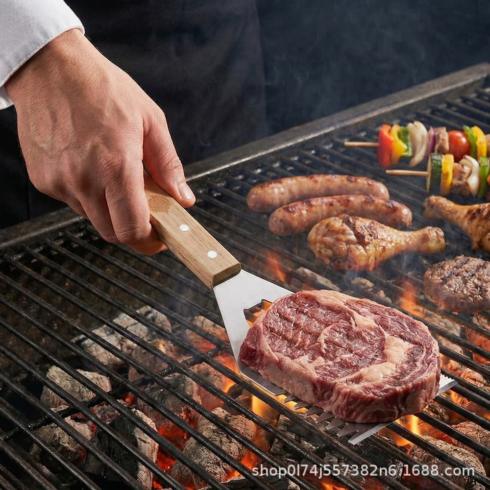 Spot cross-border outdoor wooden handle barbecue tools three-piece set barbecue fork barbecue clip barbecue shovel set BBQ tools