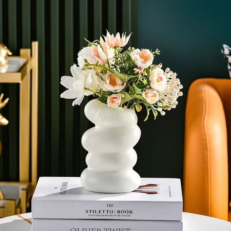 Creative Plastic Spiral Vase Nordic Style Living Room Flower Arrangement Container Decoration Dry and Fresh Flower Vase Imitation Glaze Imitation Porcelain Flower Pot