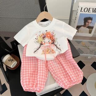 New Summer Girls' Set, Sweet Girl T-Shirt with Checkered Mosquito-Repellent Pants, Casual Kids' Outfit