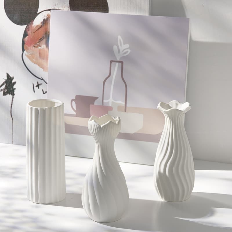 Readu Ceramic White Dried Flower Vase for Water Arrangement, Home, Coffee Shop, Living Room Floral Display Decoration Prop