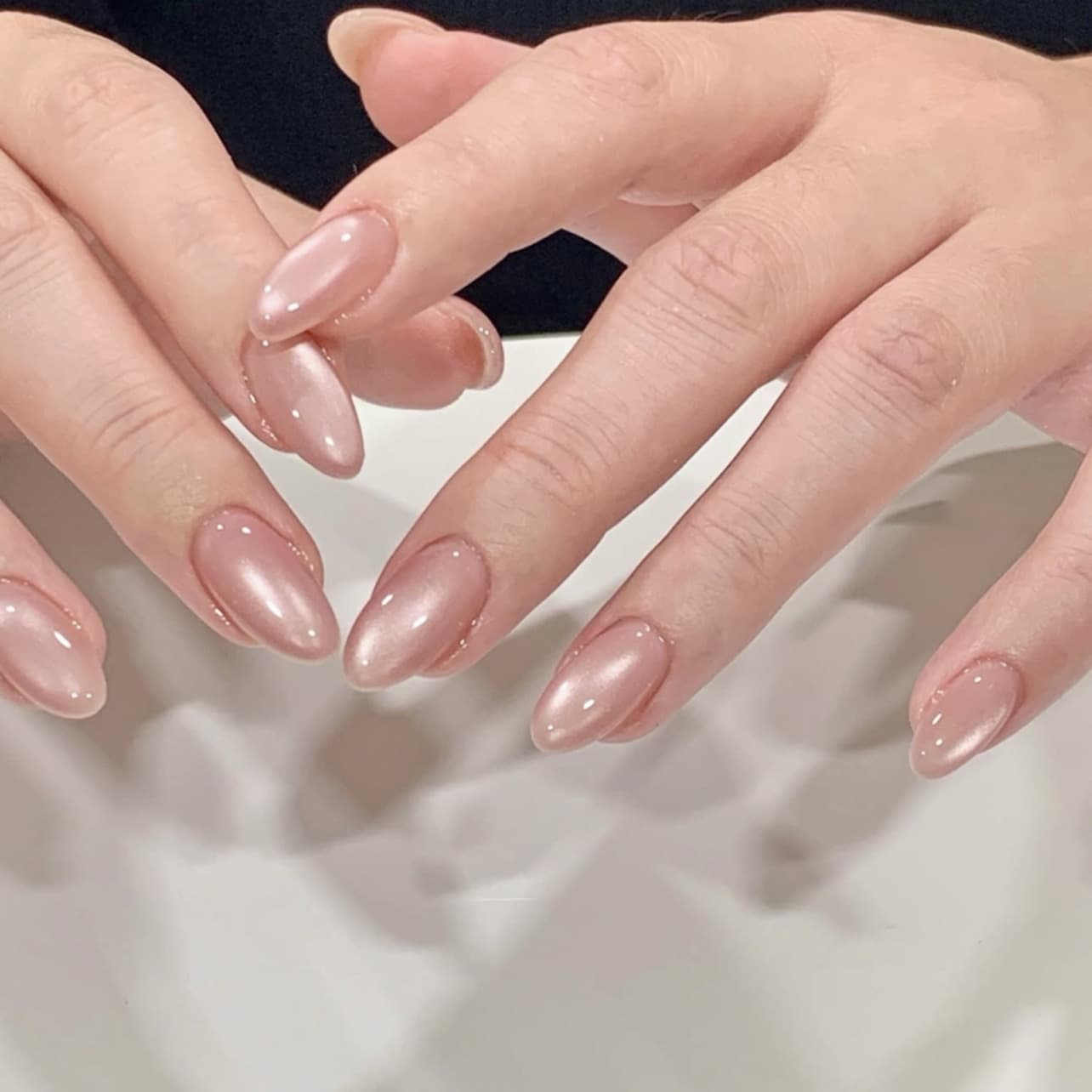 Solid Color Nude Cat Eye Glitter Press-On Nails Short Almond Nail Tips Hot Selling False Nails for Foreign Trade