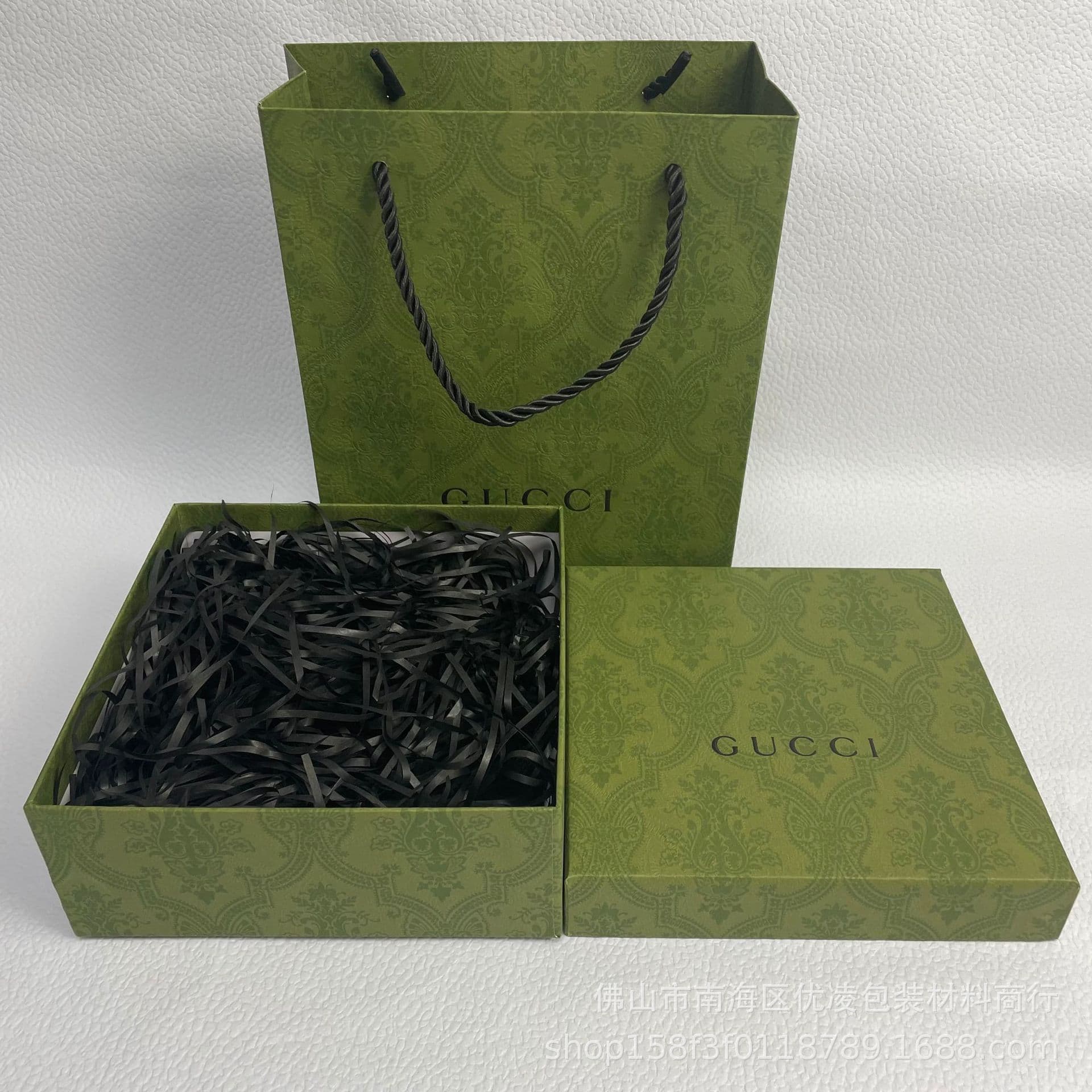 Gucci Guilty Love Women's Eau De Toilette Gift Box Floral and Fruity Fragrance Long-Lasting Paper Box Holiday Gift Gift Box Handheld Box