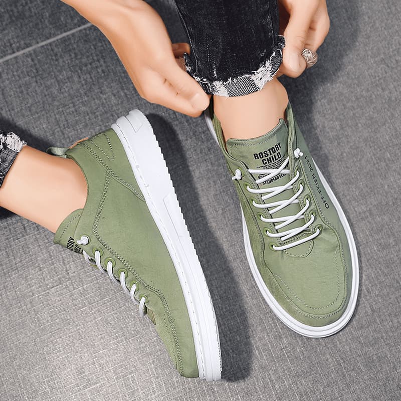 New Casual Sneakers Board Shoes Soft Sole Versatile Summer Breathable Sports Shoes 2025 Men's Shoes