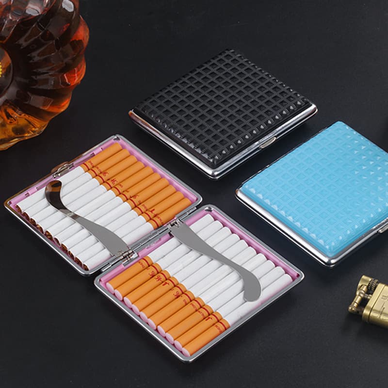 20-Pack Plastic Cigarette Case, Standard Thick Cigarette Case, Moisture-Proof and Pressure-Proof, Personalized Portable Storage Cigarette Case, Metal Cigarette Clip