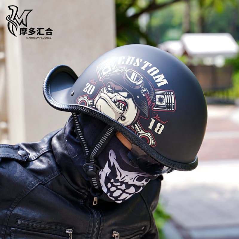 Vintage Half Helmet Motorcycle Helmet for Men and Women, Summer Motorcycle Helmet, Unique Four-Season Universal Safety Helmet