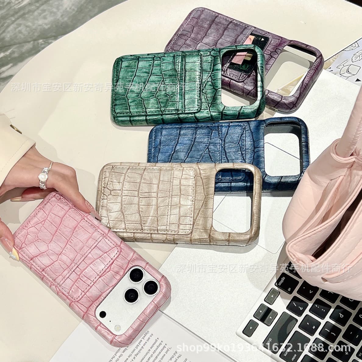New Crocodile Card Slot Protective Case for iPhone 18 Pro Max Premium Feel Hot-Selling Export 18 Phone Case