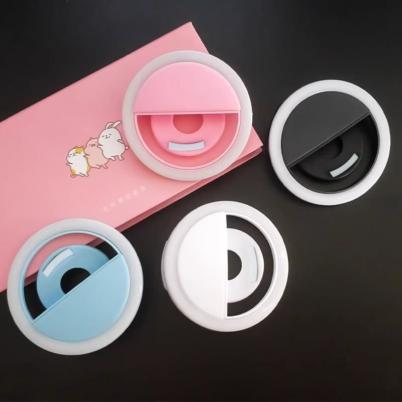Mobile phone fill light, portable three-color temperature selfie lamp, beauty lamp, circular rechargeable live broadcast clip lamp wholesale