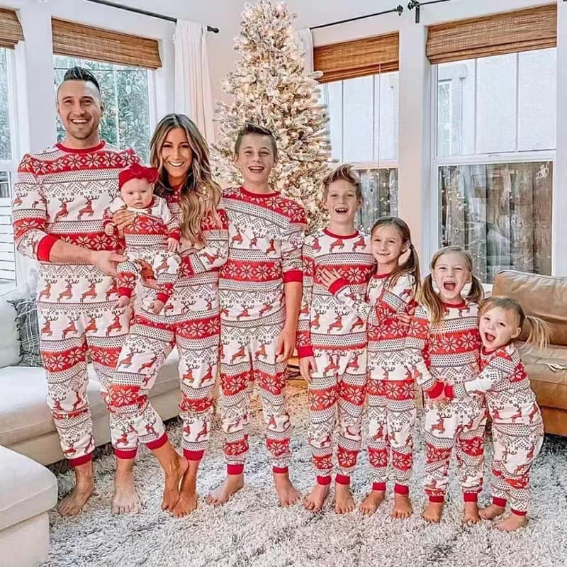 Amazon eBay Hot Style 2024 Europe and America Christmas New Arrival Family Matching Home Set Pajamas