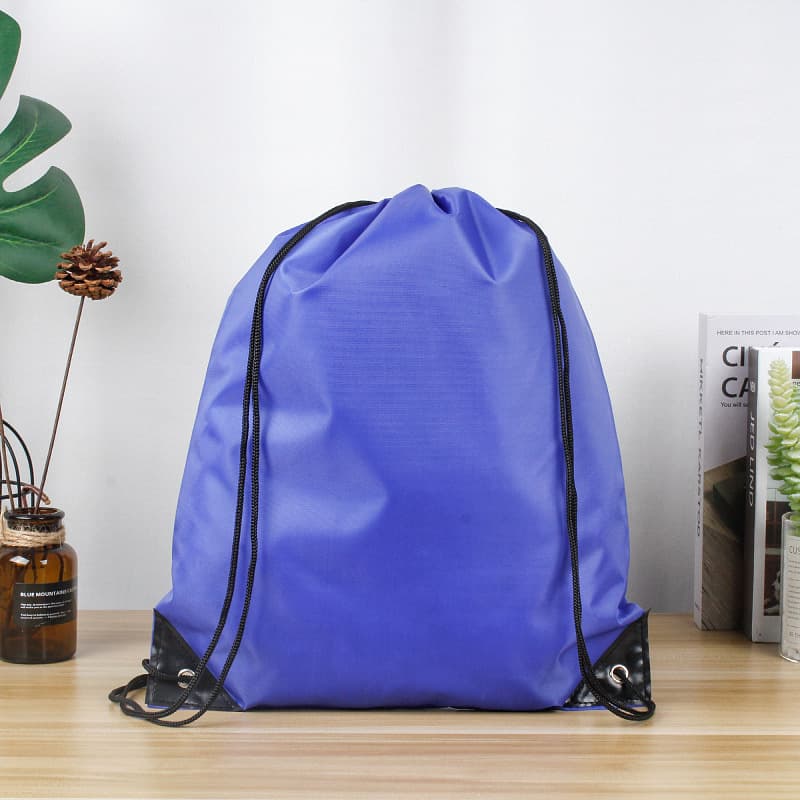 In-stock polyester drawstring bags, custom logo available, basketball and football sports event drawstring polyester bags made to order.