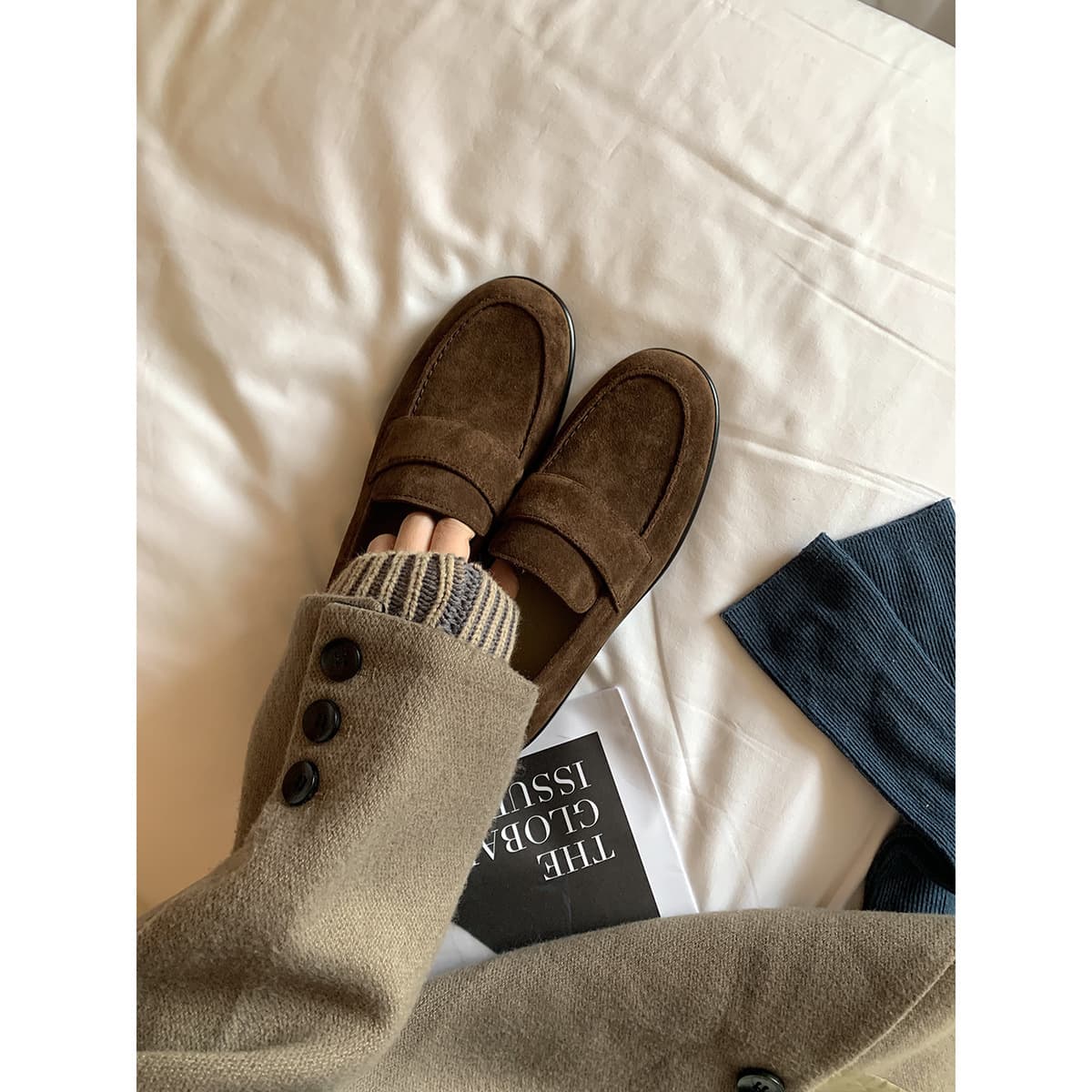 Sheepskin Version ~ 2026 Retro British Style Suede Leather Shoes for Women, Slip-On Lazy Shoes, Genuine Leather Thick-Soled Loafers