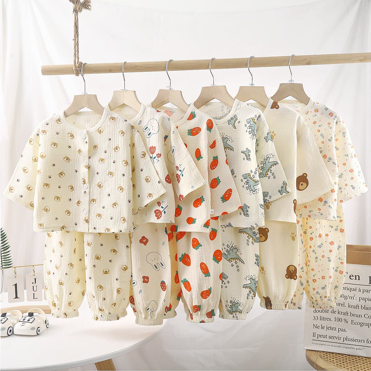 Lightweight Double Layer Cotton Flannel Pyjamas Long Sleeve Lantern Pants Set for Boys And Girls Children's Sleepwear