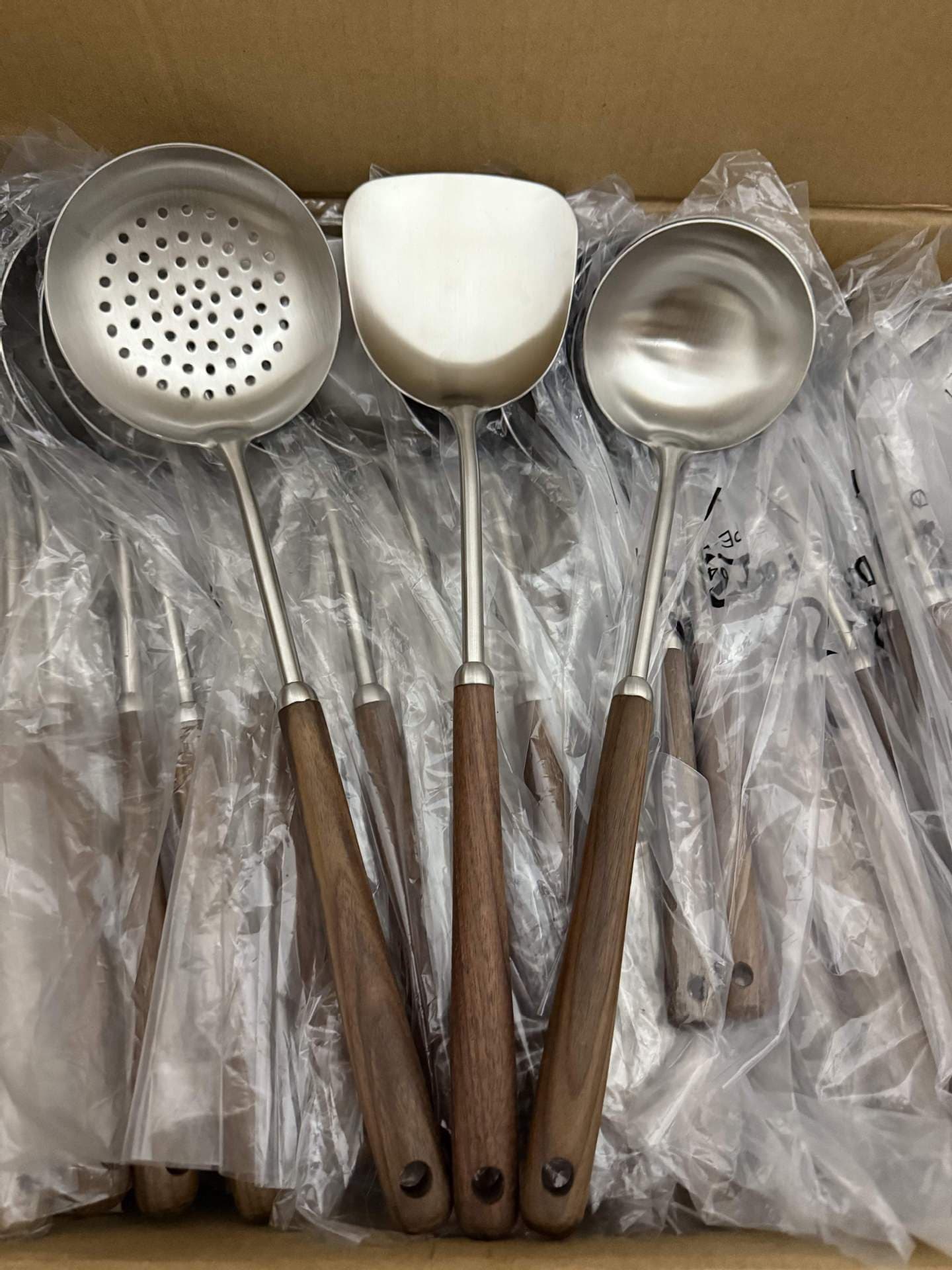316 Stainless Steel Home Cooking Spatula with Walnut Wood Handle, Heat-Resistant Frying Spatula, Soup Ladle Set, Food-Grade Kitchen Utensils