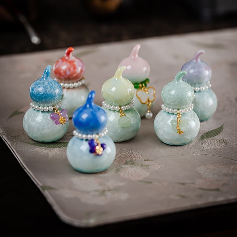 Crystalline glaze mini gourd, colorful and high-value auspicious ornament, cultural and creative gift wholesale, colorful business souvenir.
