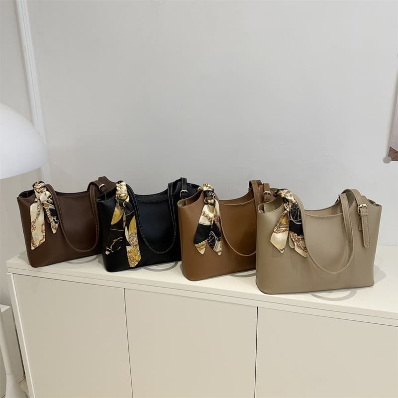Cross-Border Women's Bags Spring and Summer New Style Large-Capacity High-End Tote Bag Splash-Proof Versatile Commuter Underarm Shoulder Bag