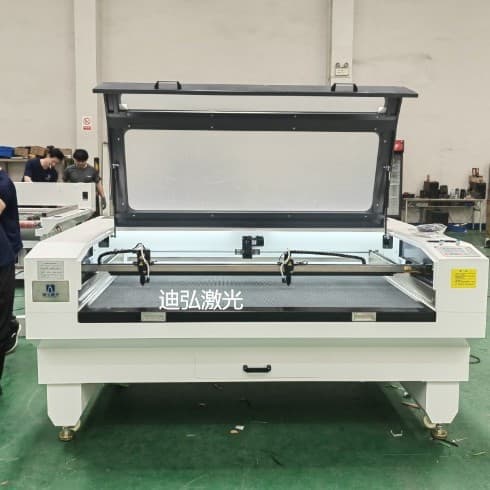 Large Format Leather Laser Embossing Machine 1610/1810 Four-Head Laser Engraving Machine Laser Cutting Machine