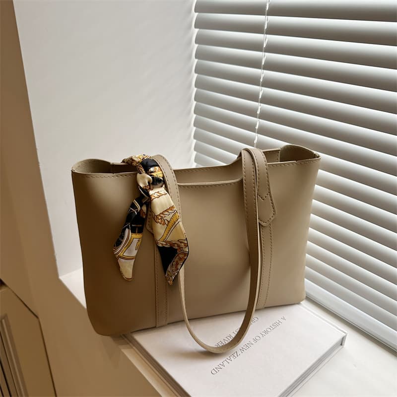 Women's Bag 2025 New Trendy Niche High-End Casual Fashion Commute School Large Capacity Handheld Shoulder Tote Bag