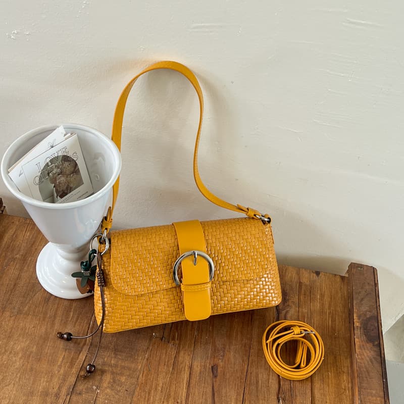 Cross-border retro fashion hand-held saddle bag for women 2026 autumn new casual simple versatile single shoulder armpit bag