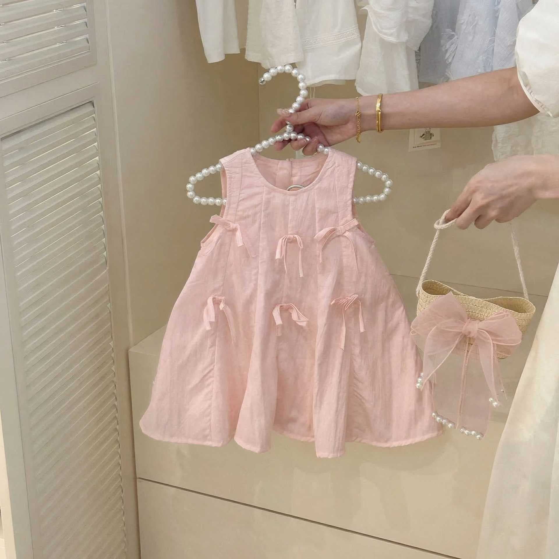 Korean sweet girl wears French dress for girls, baby girl summer sleeveless style solid color bow vest dress