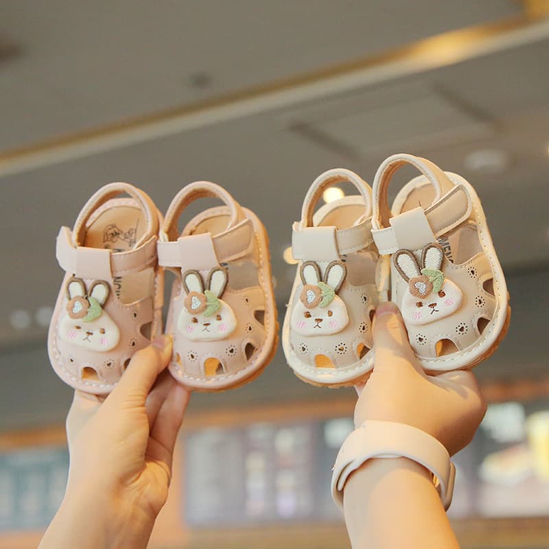 Cute Toddler Girl Closed-Toe Sandals 0-2 Years Soft Sole Non-Slip Princess Walking Shoes Summer Cartoon Bunny Squeaky Shoes