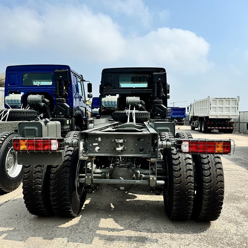 Transfer Used 10-Wheel HOWO Tractor Head for Sale, 380HP Cargo Transport Head, New Tires