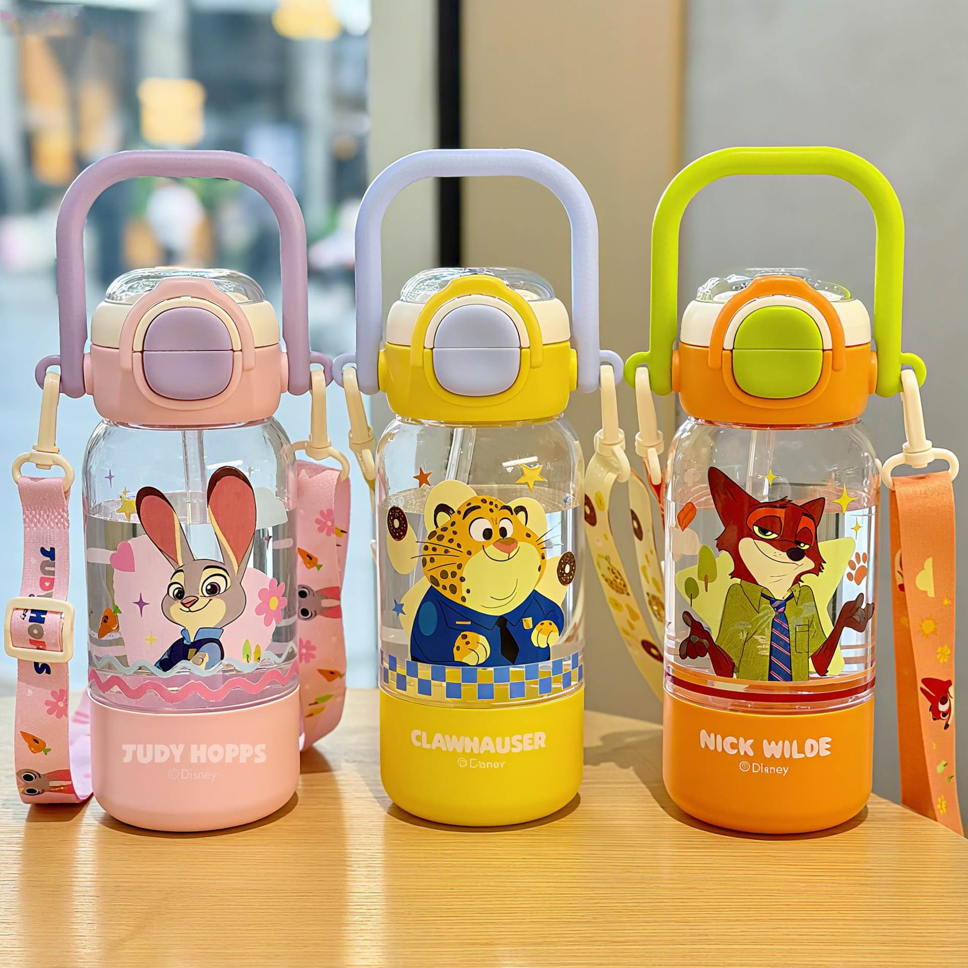 Summer Crazy Animal City Straw Cup for Kids, Portable with Carry Strap, Cartoon Plastic Cup, High Appearance Student Water Bottle