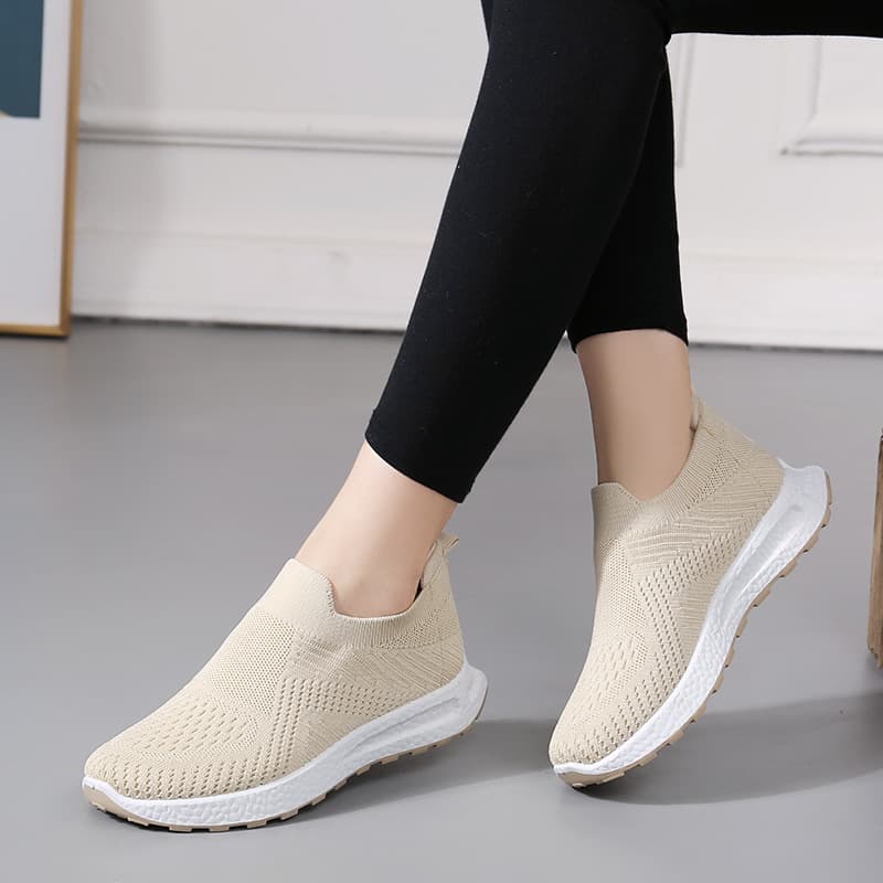 Women's Sports Shoes 2024 Spring New Style Casual Fly-Woven Mesh Shoes Breathable and Comfortable Non-Slip Single Shoes