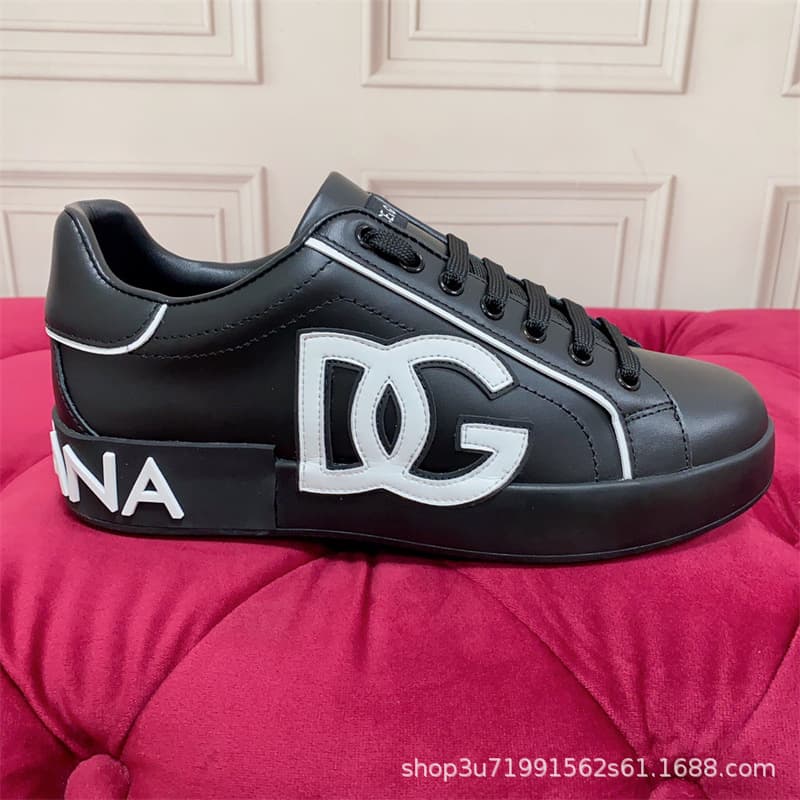 European Station Graffiti Heart DG White Sneakers Women Fashion Casual Flats Women Stylish Versatile Breathable Lace-up Plimsolls Trendy