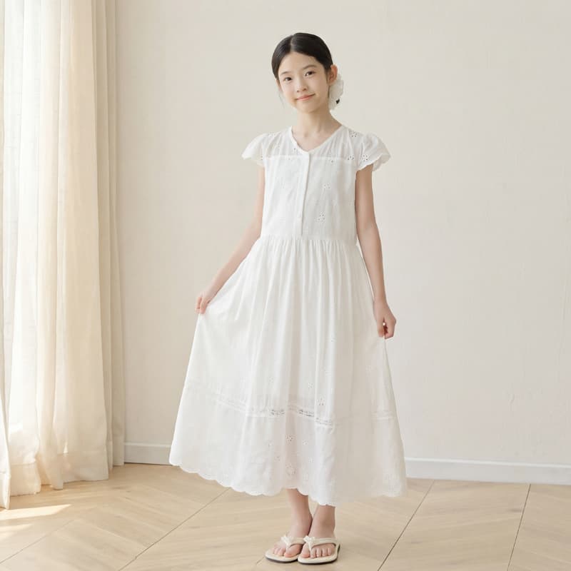 Girls' Cotton Dress with V-Neck, Butterfly Sleeves, Tie-Dye White Base, Summer Hollow-Out Long Dress for Older Children