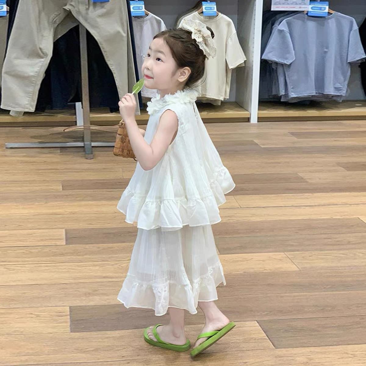 Korean style girls summer beige petal collar ruffled hem vest skirt pants suit 2026 temperament wear trend